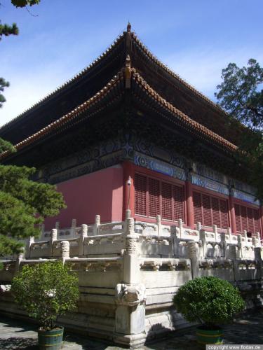 Ming-Grber und Schlucht