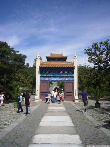 Ming-Grber und Schlucht